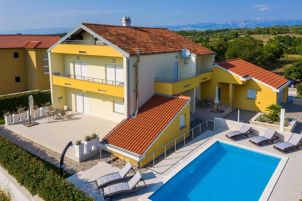 Villa Petra S Bazenom, Rostiljem I Parkingom Задар Экстерьер фото