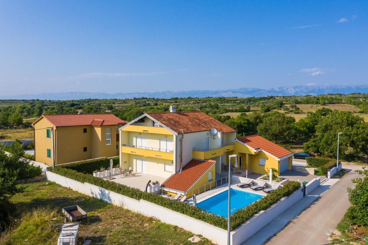 Villa Petra S Bazenom, Rostiljem I Parkingom Задар Экстерьер фото
