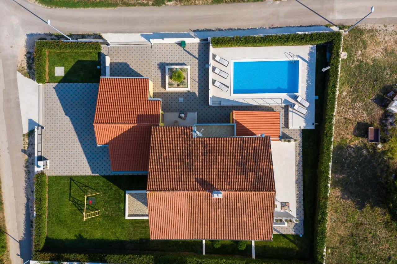 Villa Petra S Bazenom, Rostiljem I Parkingom Задар Экстерьер фото