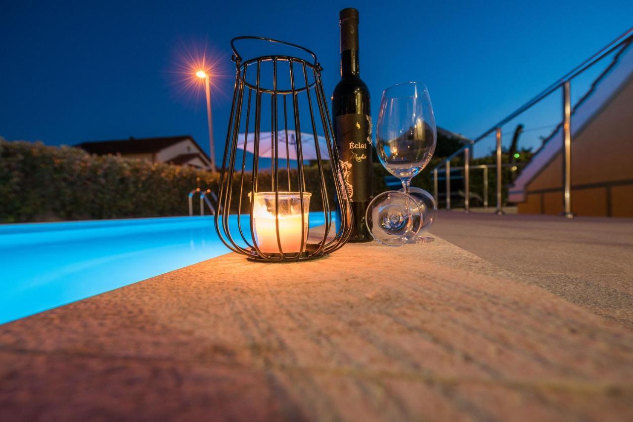 Villa Petra S Bazenom, Rostiljem I Parkingom Задар Экстерьер фото